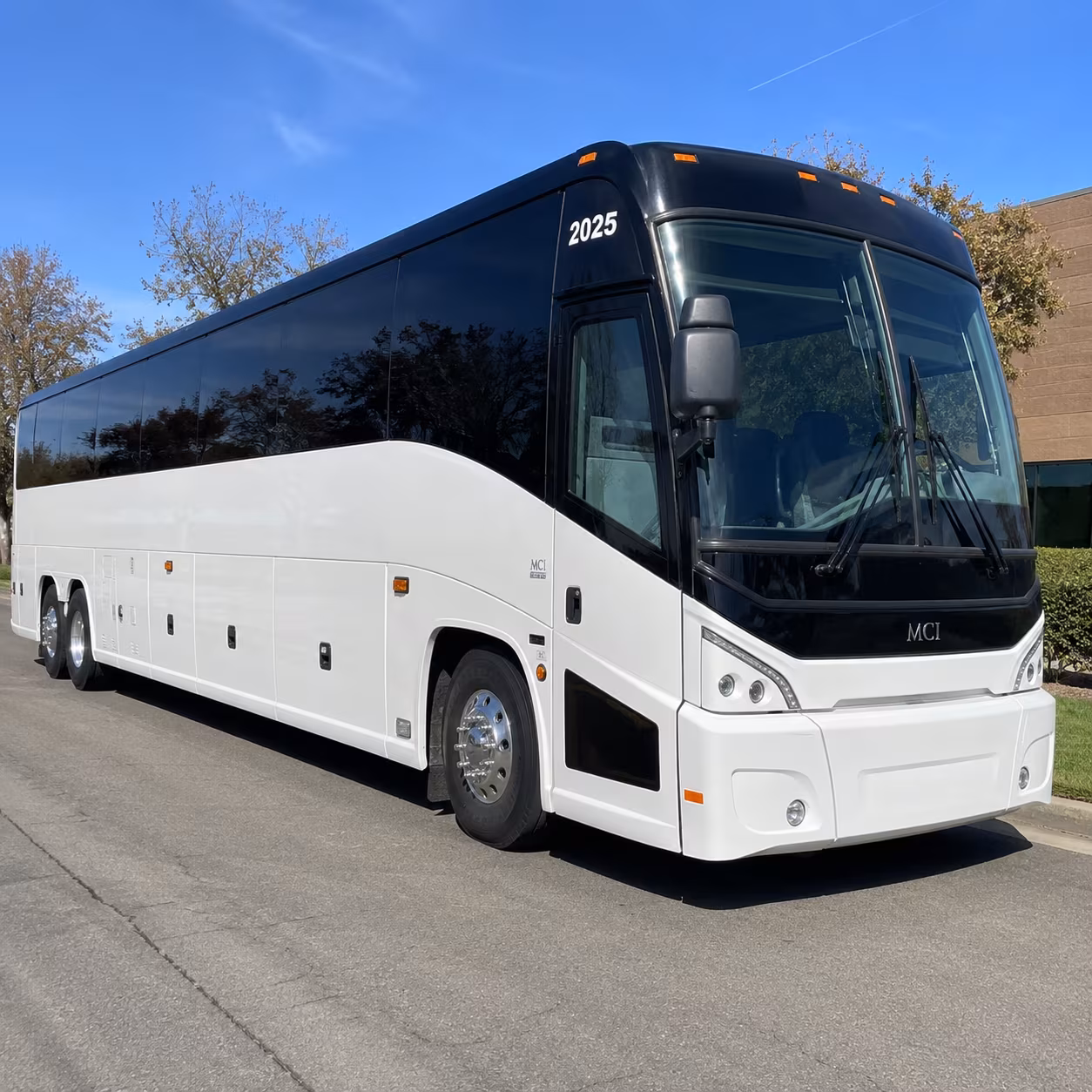 corporate airport transfers between mia fll and miami beach