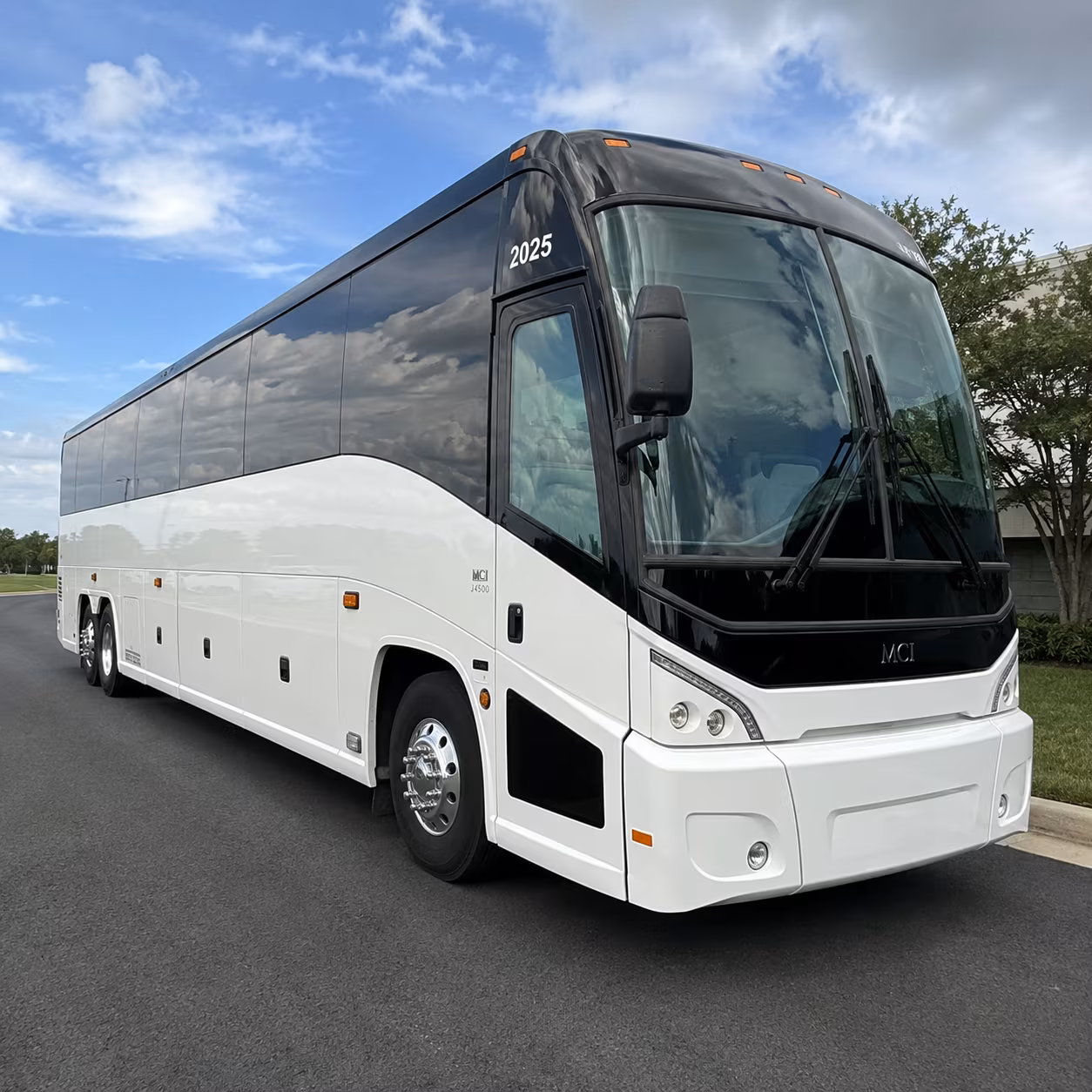 employee shuttle routes across the macarthur causeway