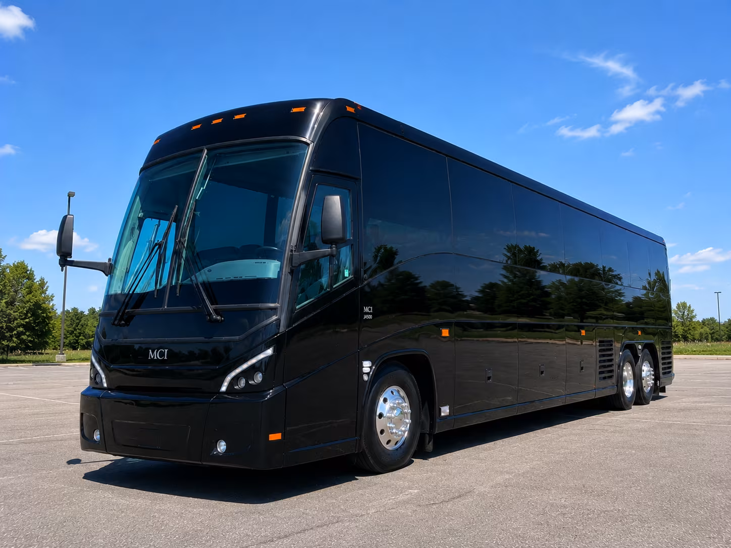shuttle your guests between collins avenue hotels and your venue